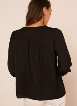 Blouse, Col V Avec Insert De Dentelle Noir Brice Sud Express