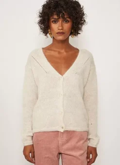 Gilet Col V A Cotes Ecru Gattycax Sud Express