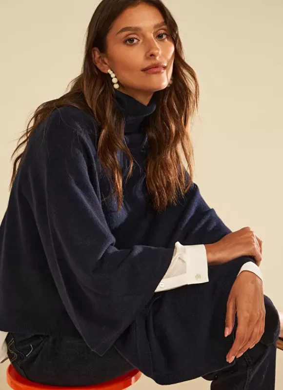 Poncho Asymetrique En Cachemire Marine Presta Sud Express