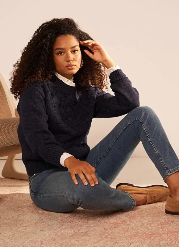 Pull Col Rond A Broderies Florales Marine Marguerite Sud Express