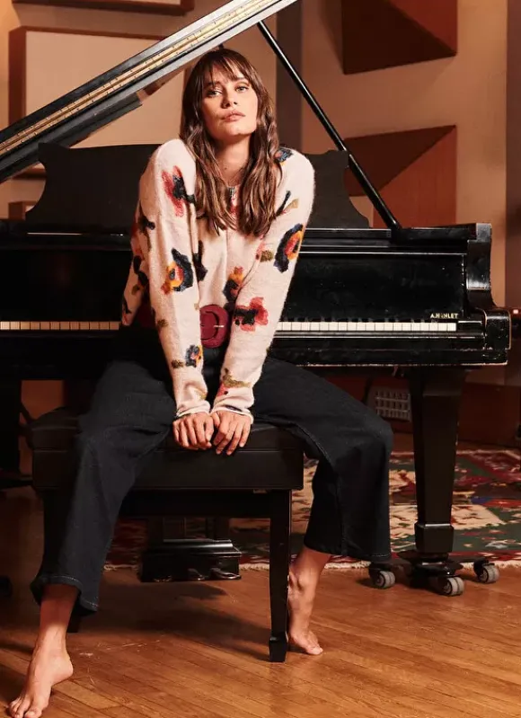 Pull Col Rond Avec Imprime Floral Poudre Mariah Sud Express