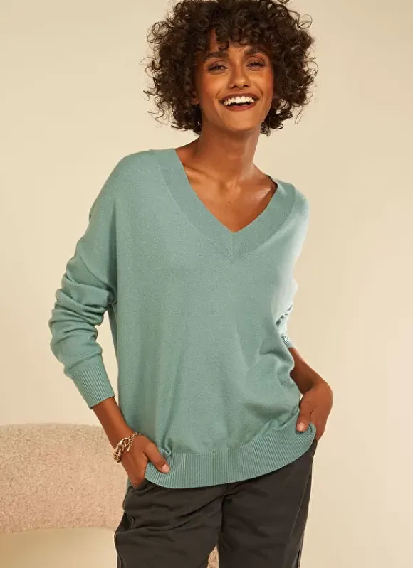 Pull Col V A Maille Douce Celadon Marseillan Sud Express