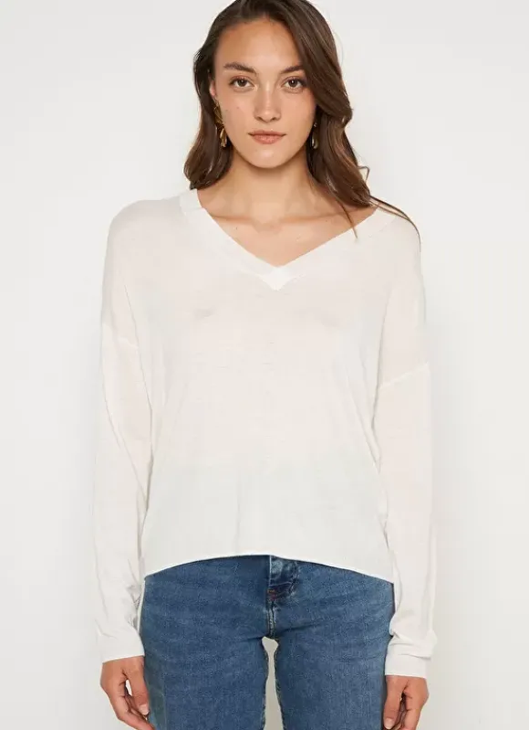 Pull Col V A Manches Longues Ecru Madia Sud Express