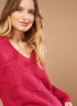 Pull Col V Au Tricotage Ajoure Framboise Matido Sud Express