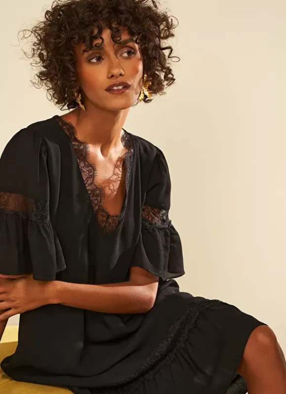 Robe Details Dentelle Noir Riloubi Sud Express